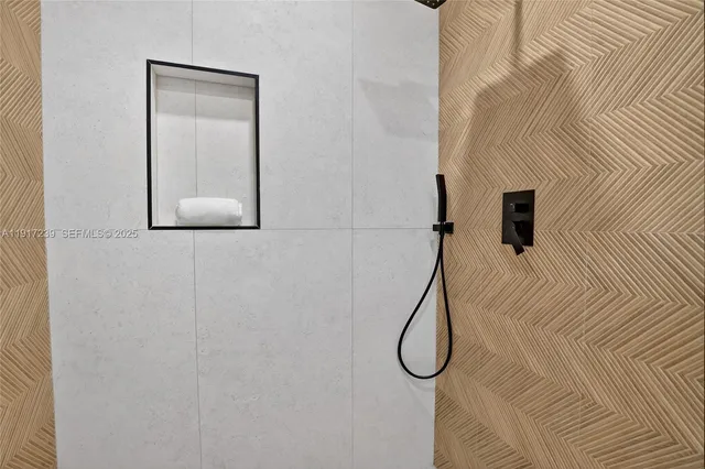 $524,000 | 2805 Northwest 210th Terrace, Miami Gardens, FL 33056