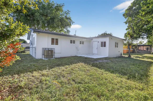 $524,000 | 2805 Northwest 210th Terrace, Miami Gardens, FL 33056