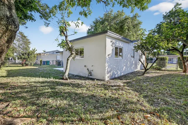 $524,000 | 2805 Northwest 210th Terrace, Miami Gardens, FL 33056