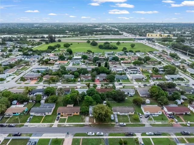 $524,000 | 2805 Northwest 210th Terrace, Miami Gardens, FL 33056