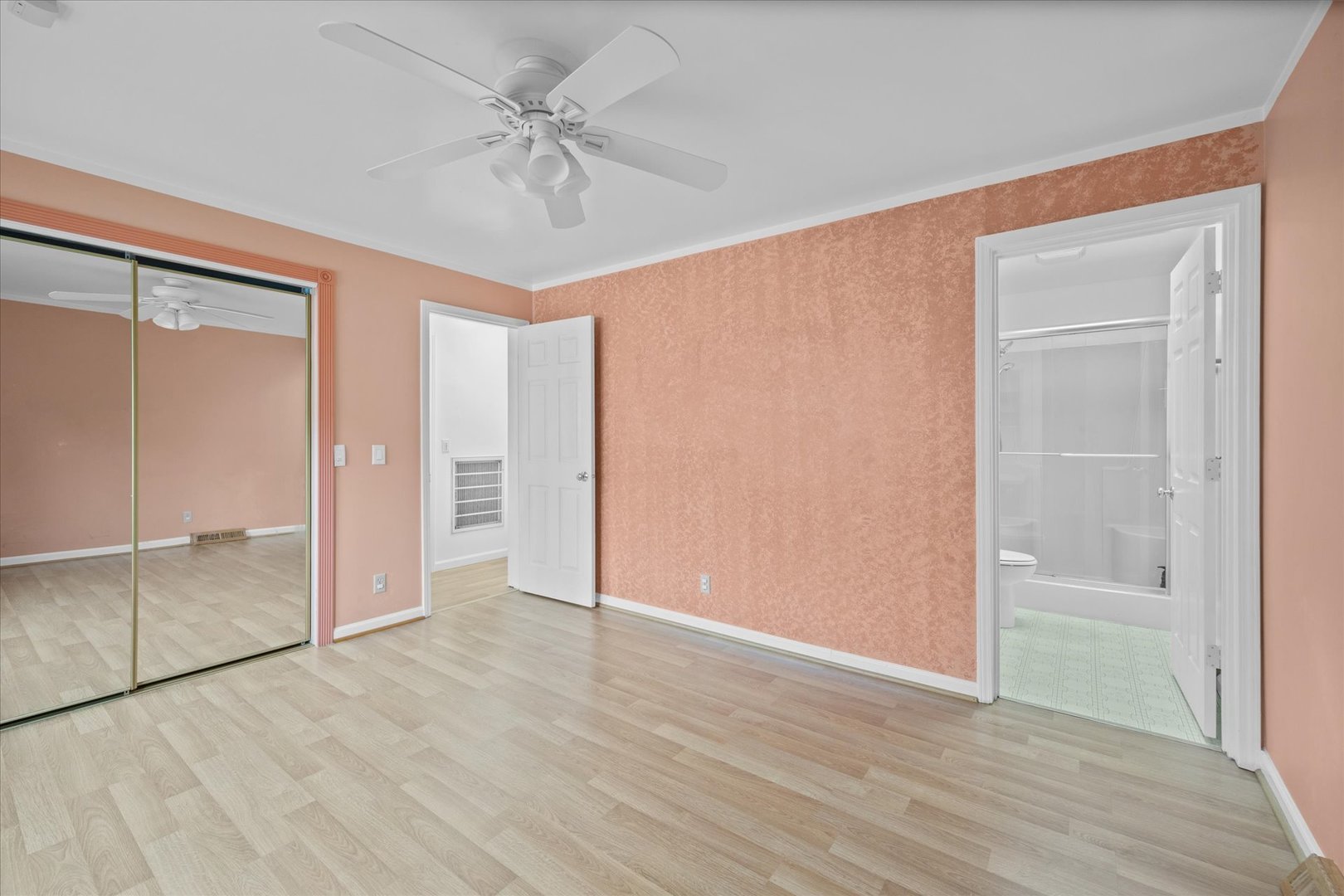 31 Evergreen Road Streamwood, IL 60107 - Photo 12 of 22 an empty room with fan and entrance
