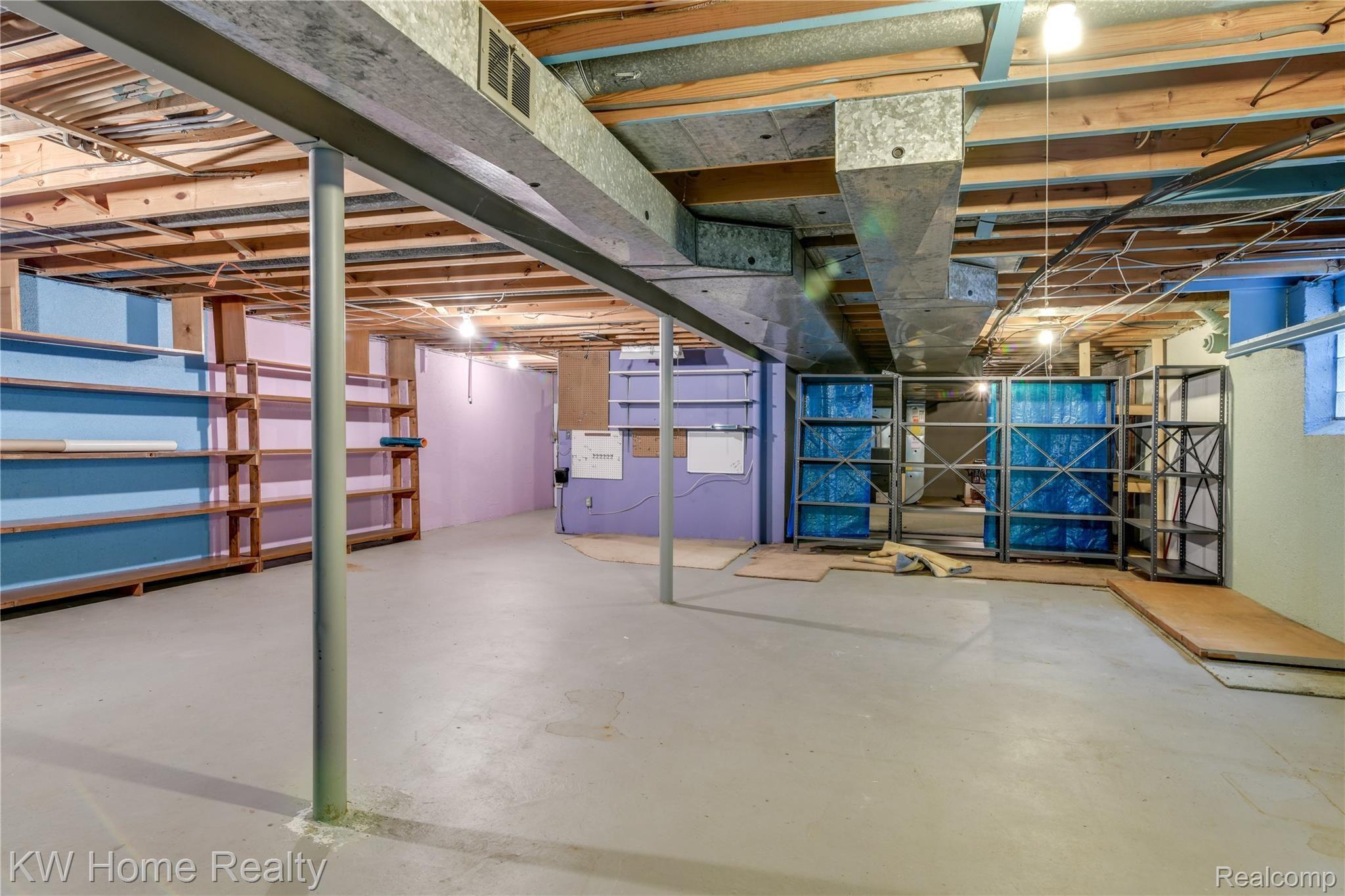 30059 Richmond Road Farmington, MI 48334 - Photo 29 of 39 33-print-30059 Richmond Road - Farmington Hills0028.jpg