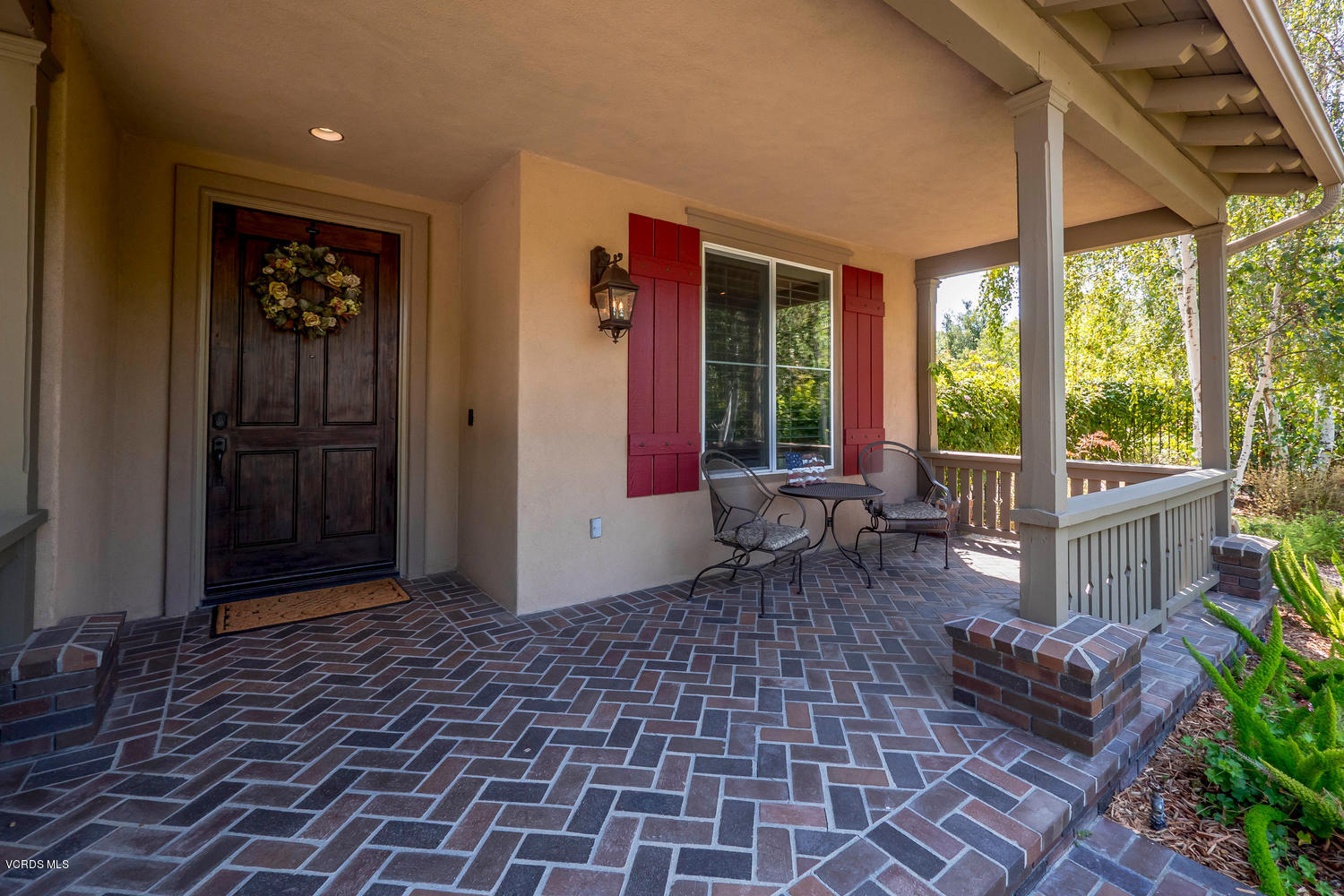 782 Running Creek Simi Valley, CA 93065 - Photo 3 of 49 a living room with furniture and a potted plant