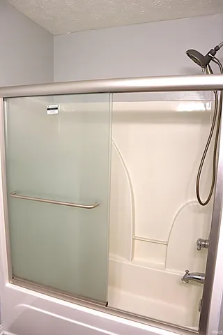 $2,100 | 3900 Bronson Lane, Evansville, IN 47711