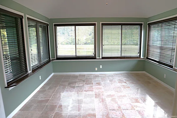 $1,980 | 3900 Bronson Lane, Evansville, IN 47711