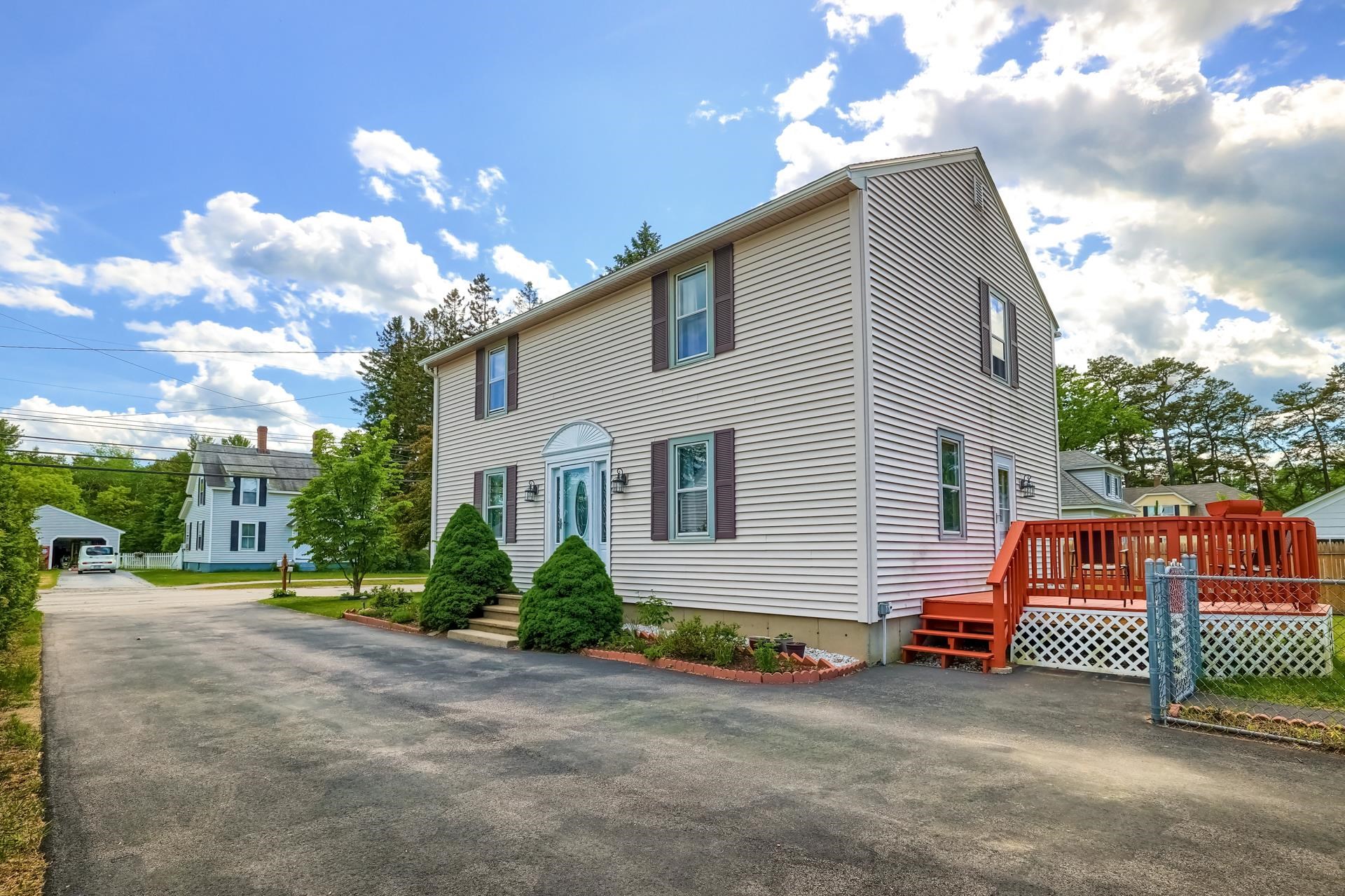59 Pembroke Road Concord, NH 03301 - Photo 3 of 37