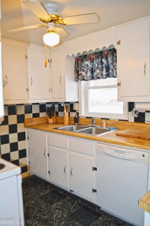 1122 Jennelle Road Blacksburg, VA 24060 - Photo 10 of 14 Gallery Image 10