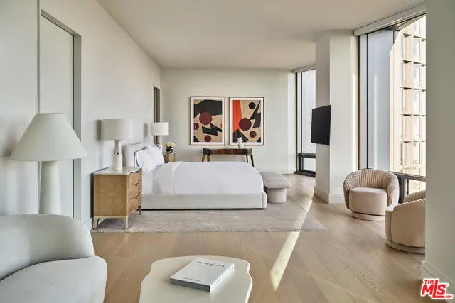 $11,210,000 | 211 Elm Court, Unit 29A, Los Angeles, CA 90067