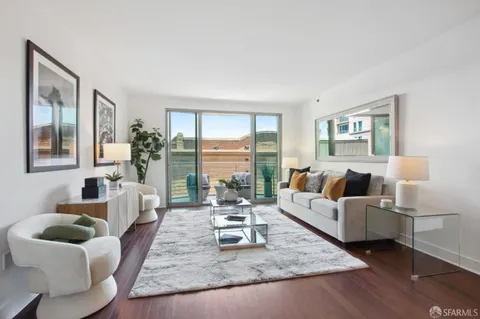 $979,000 | Brannan Street, San Francisco, CA 94107