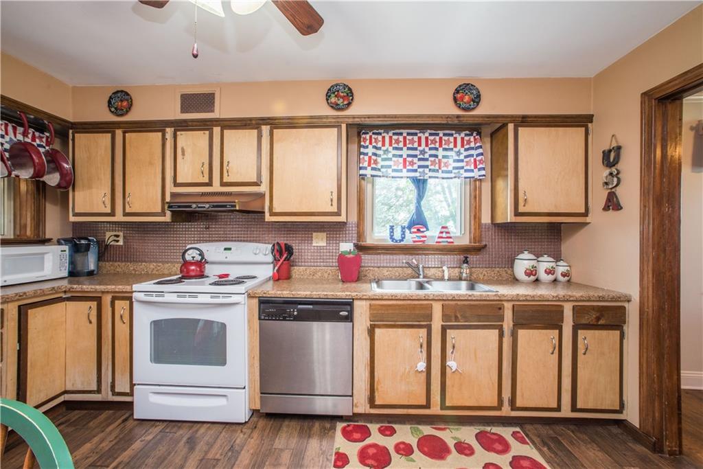 2605 Ridge Road Finleyville, PA 15332 - Photo 4 of 25 Gallery Image 4