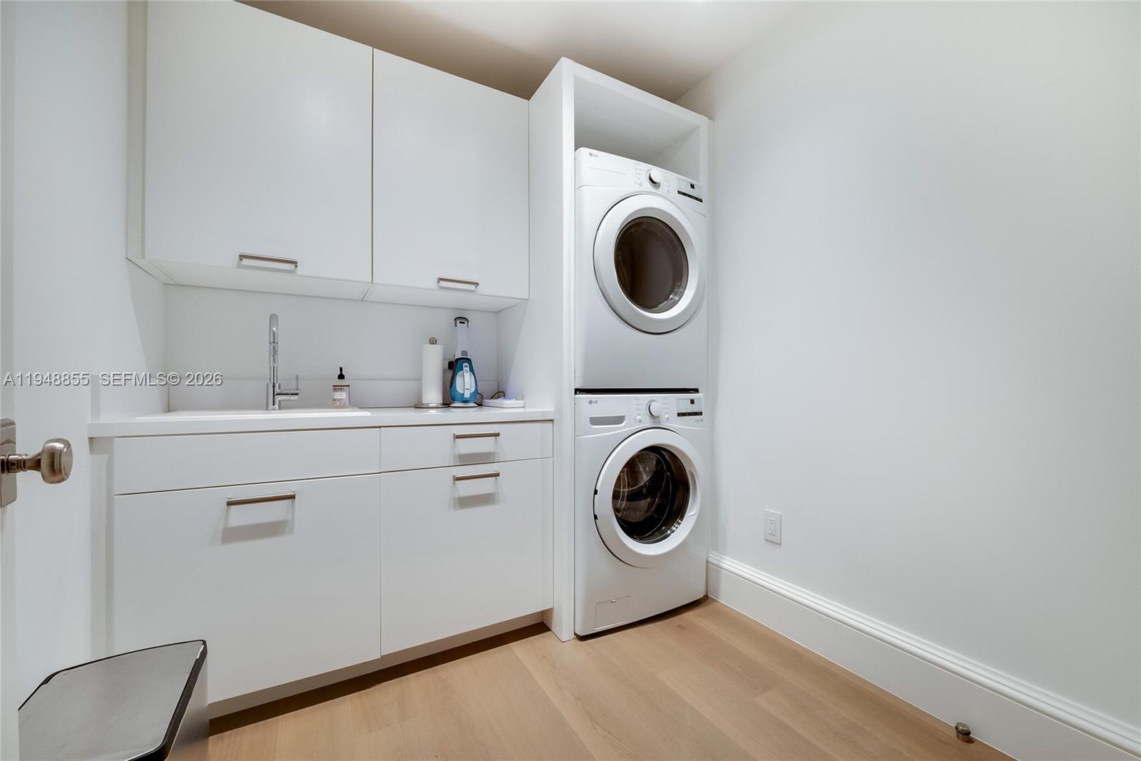 2615 Anderson Road Coral Gables, FL 33134 - Photo 25 of 28 a utility room with dryer and washer