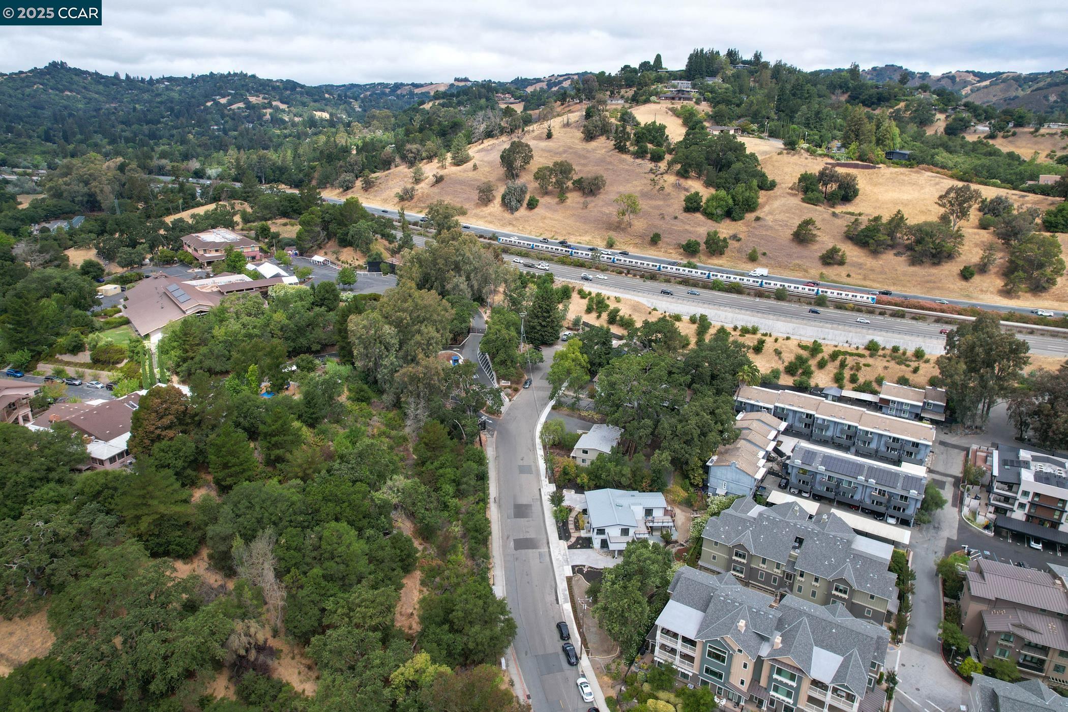 946 Risa Road, Unit B Lafayette, CA 94549 - Photo 28 of 34