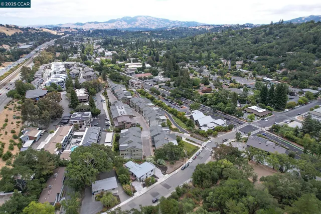 $6,000 | 946 Risa Road, Unit B, Lafayette, CA 94549