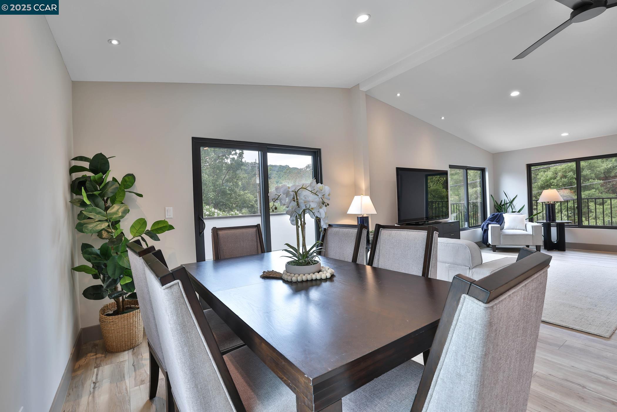 946 Risa Road, Unit B Lafayette, CA 94549 - Photo 6 of 34