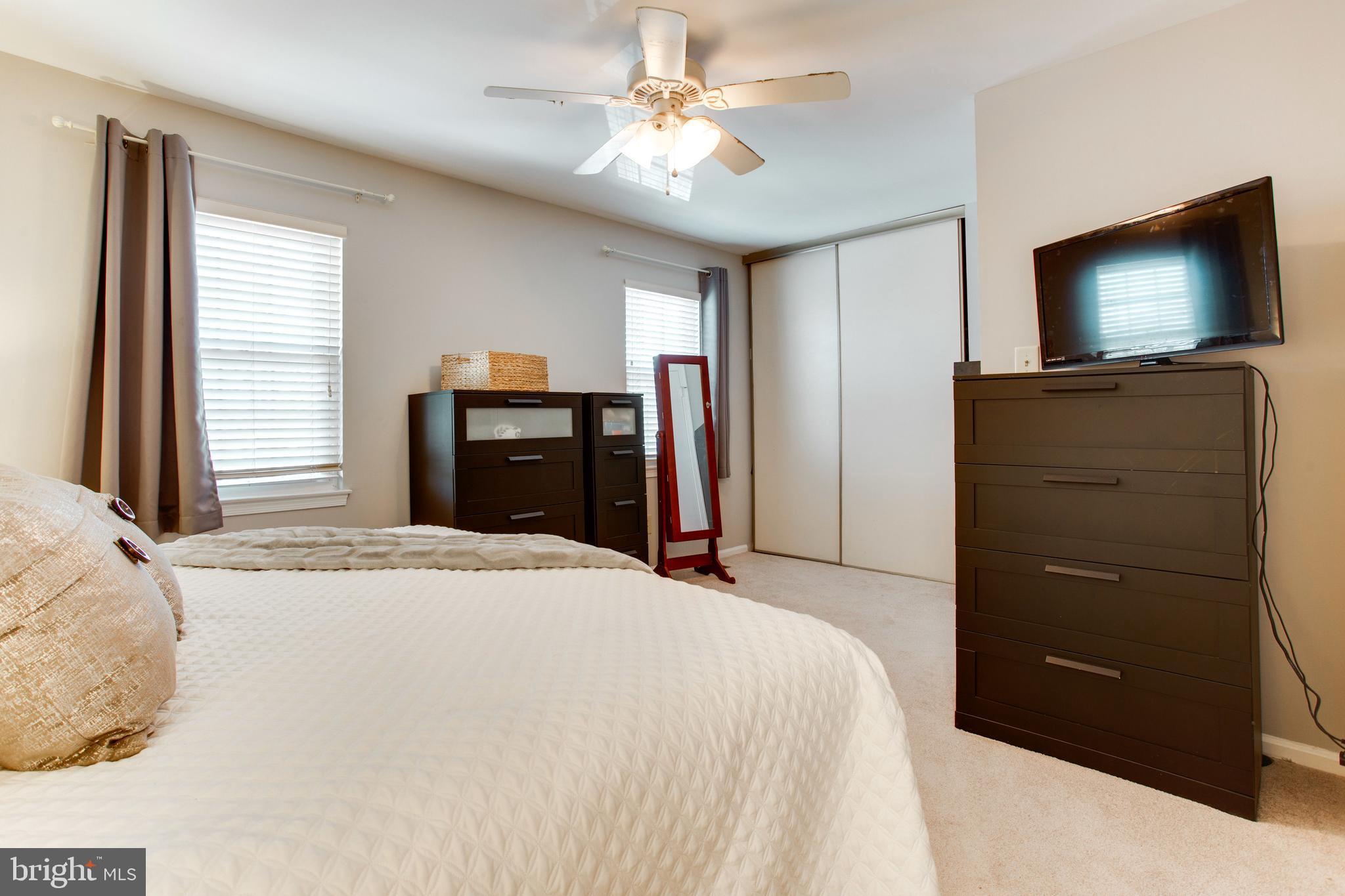 4028 Spring Run Court, Unit 5D Chantilly, VA 20151 - Photo 14 of 30 Gallery Image 14