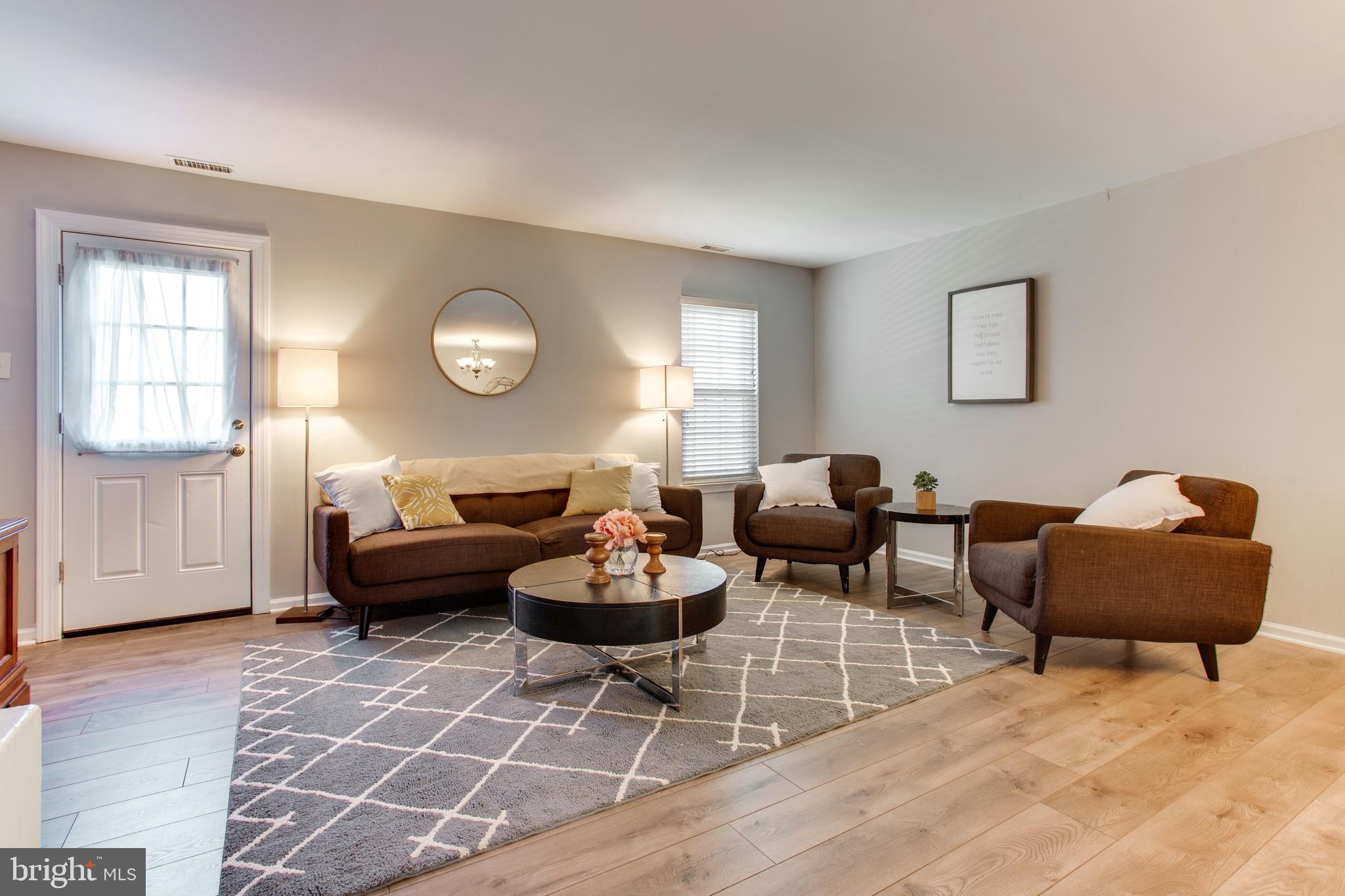 4028 Spring Run Court, Unit 5D Chantilly, VA 20151 - Photo 3 of 30 Gallery Image 3