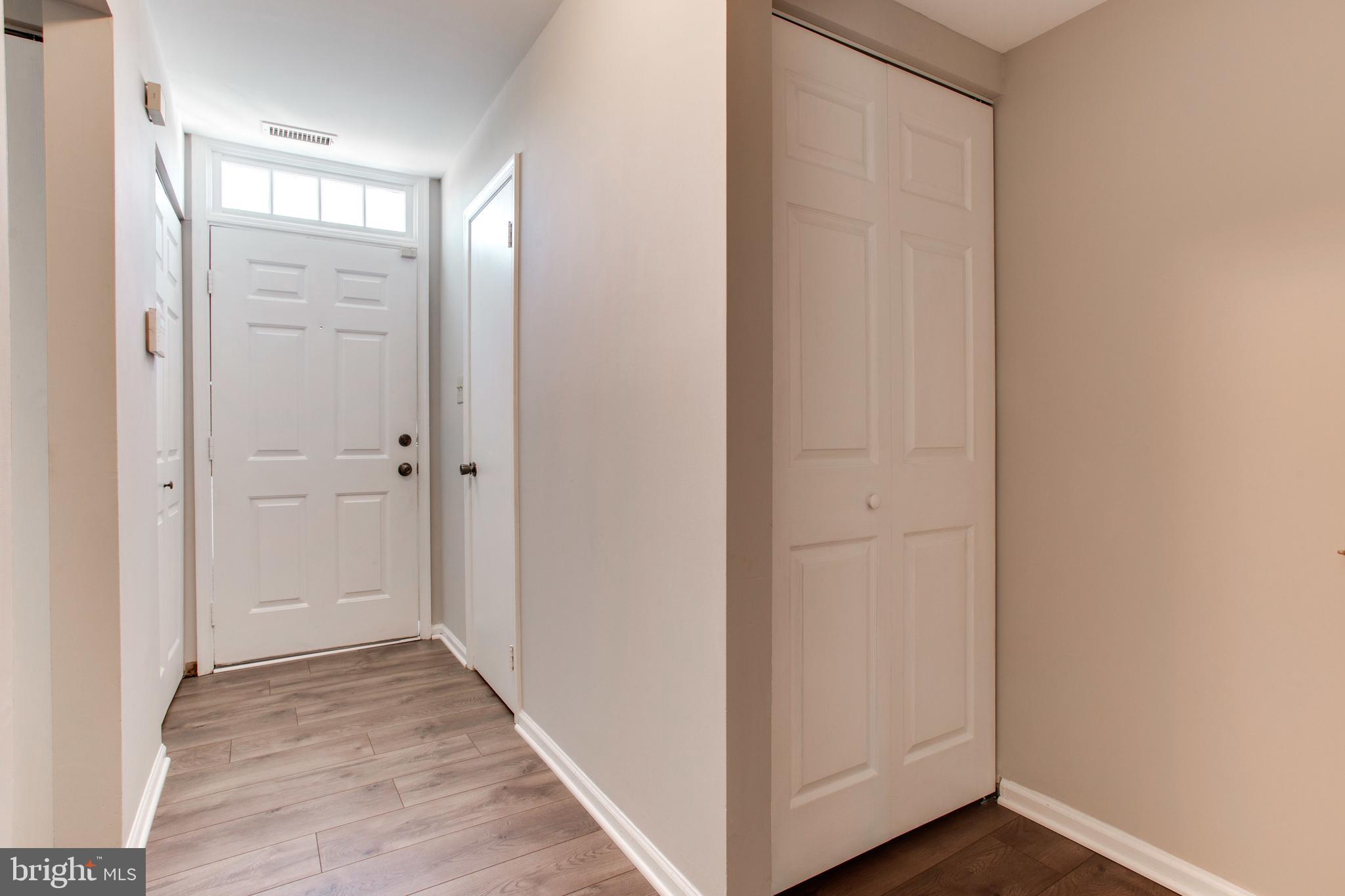 4028 Spring Run Court, Unit 5D Chantilly, VA 20151 - Photo 9 of 30 Gallery Image 9