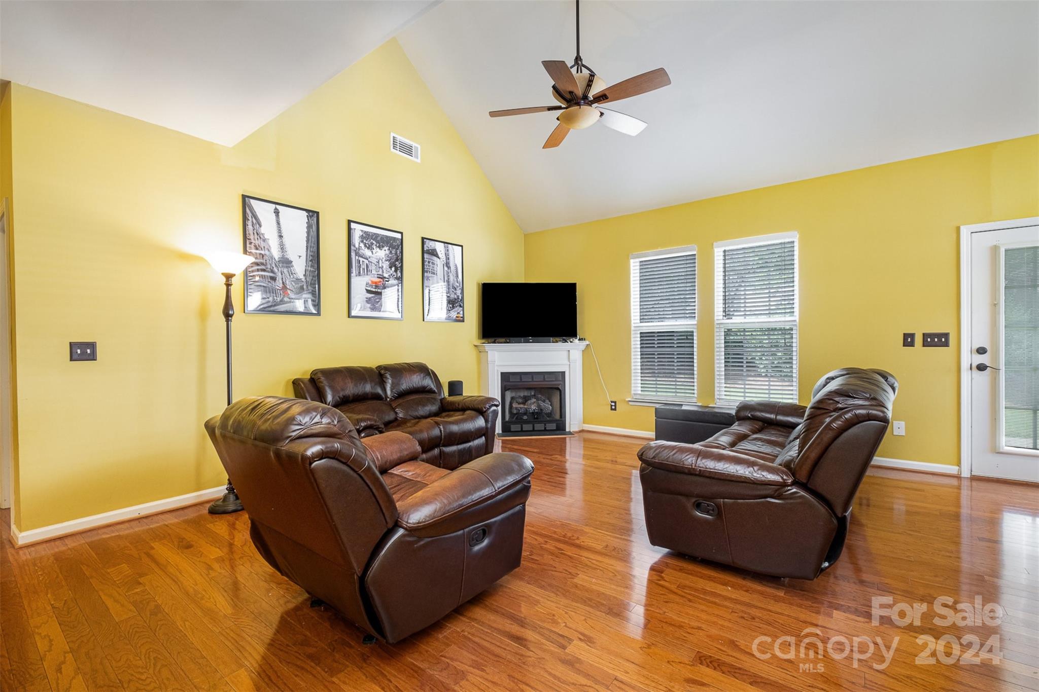 10946 Stone Trail Road Charlotte, NC 28213 - Photo 13 of 34 Gallery Image 13