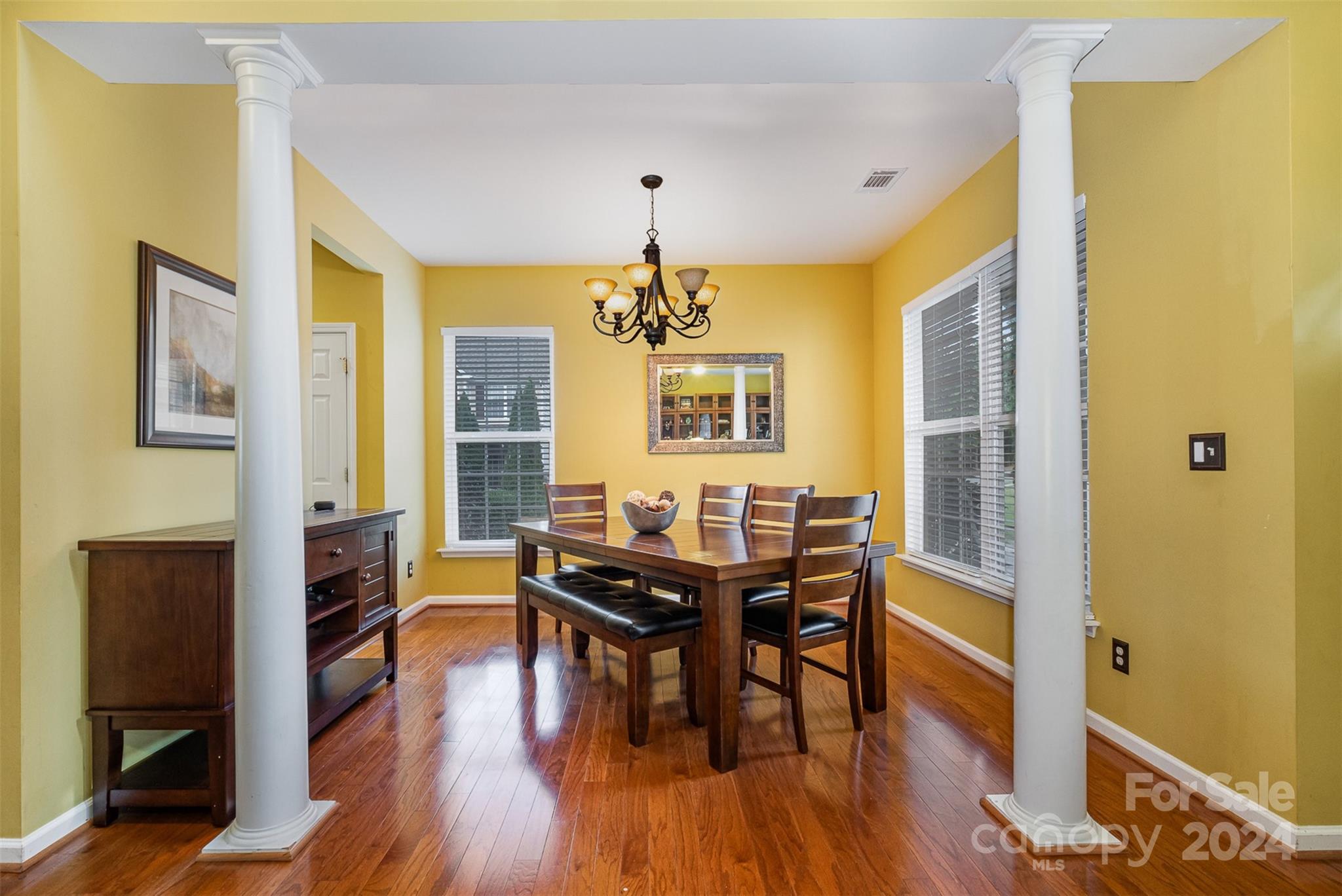 10946 Stone Trail Road Charlotte, NC 28213 - Photo 4 of 34 Gallery Image 4