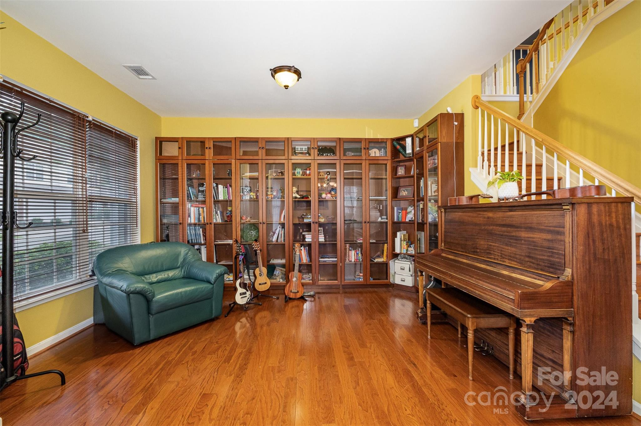 10946 Stone Trail Road Charlotte, NC 28213 - Photo 6 of 34 Gallery Image 6