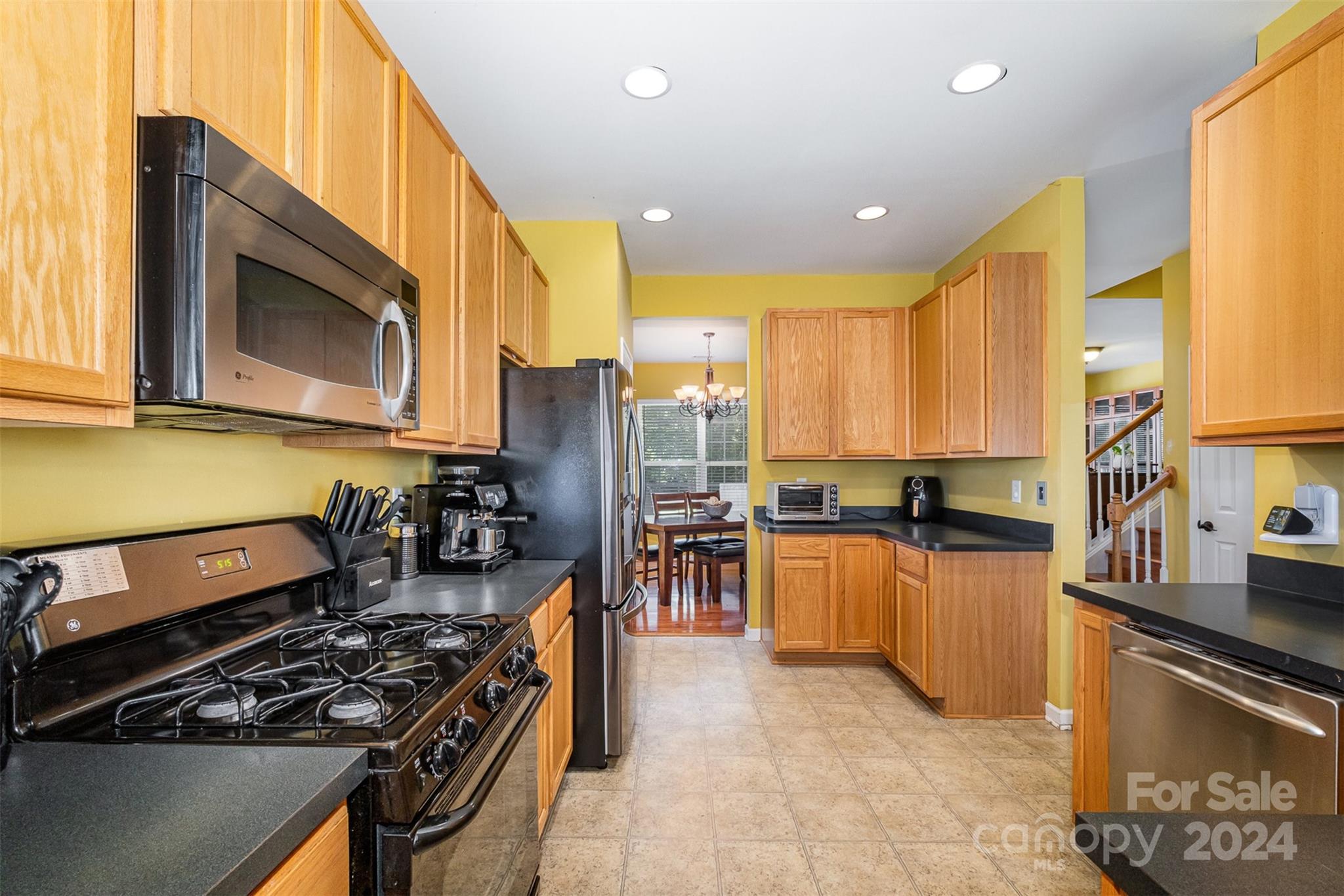 10946 Stone Trail Road Charlotte, NC 28213 - Photo 9 of 34 Gallery Image 9