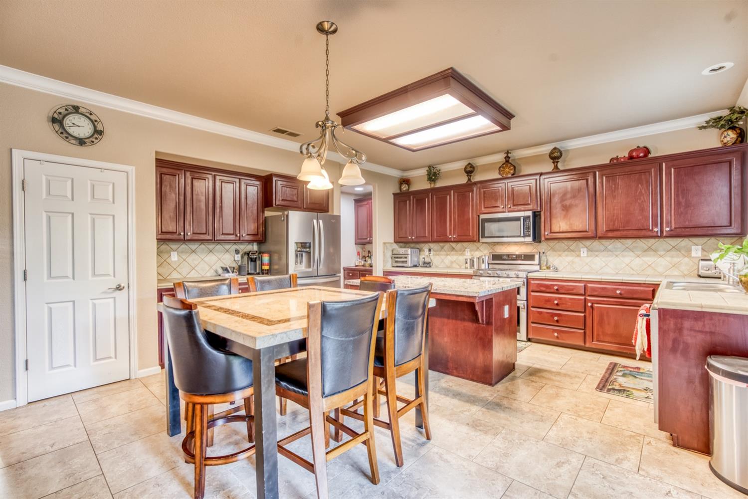 1967 Coventry Avenue Clovis, CA 93611 - Photo 13 of 45