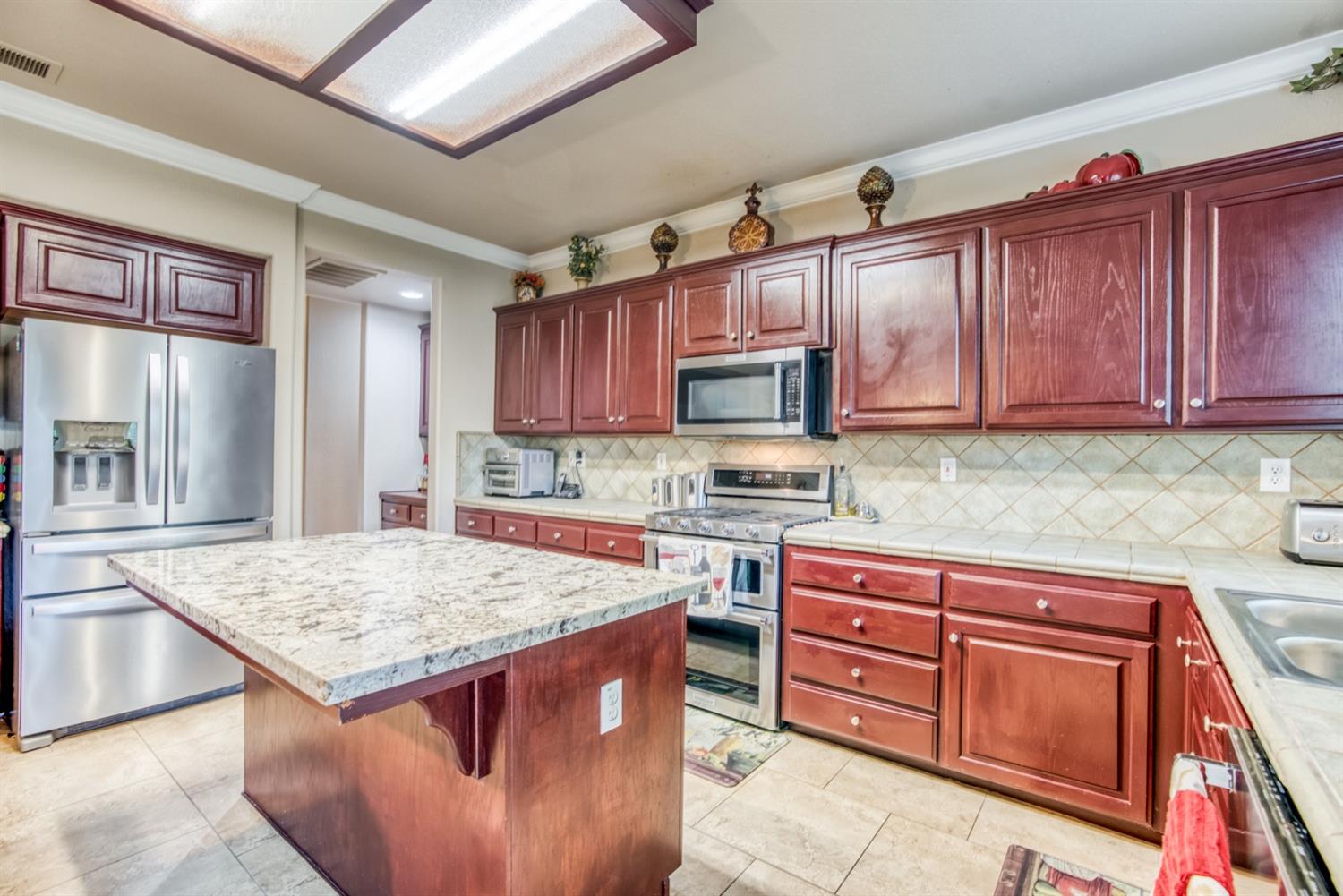 1967 Coventry Avenue Clovis, CA 93611 - Photo 17 of 45