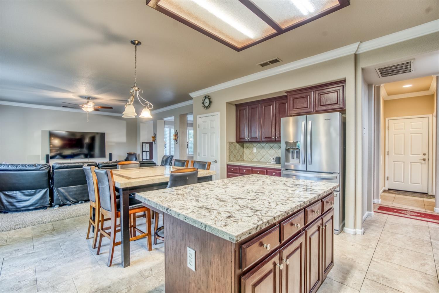 1967 Coventry Avenue Clovis, CA 93611 - Photo 18 of 45