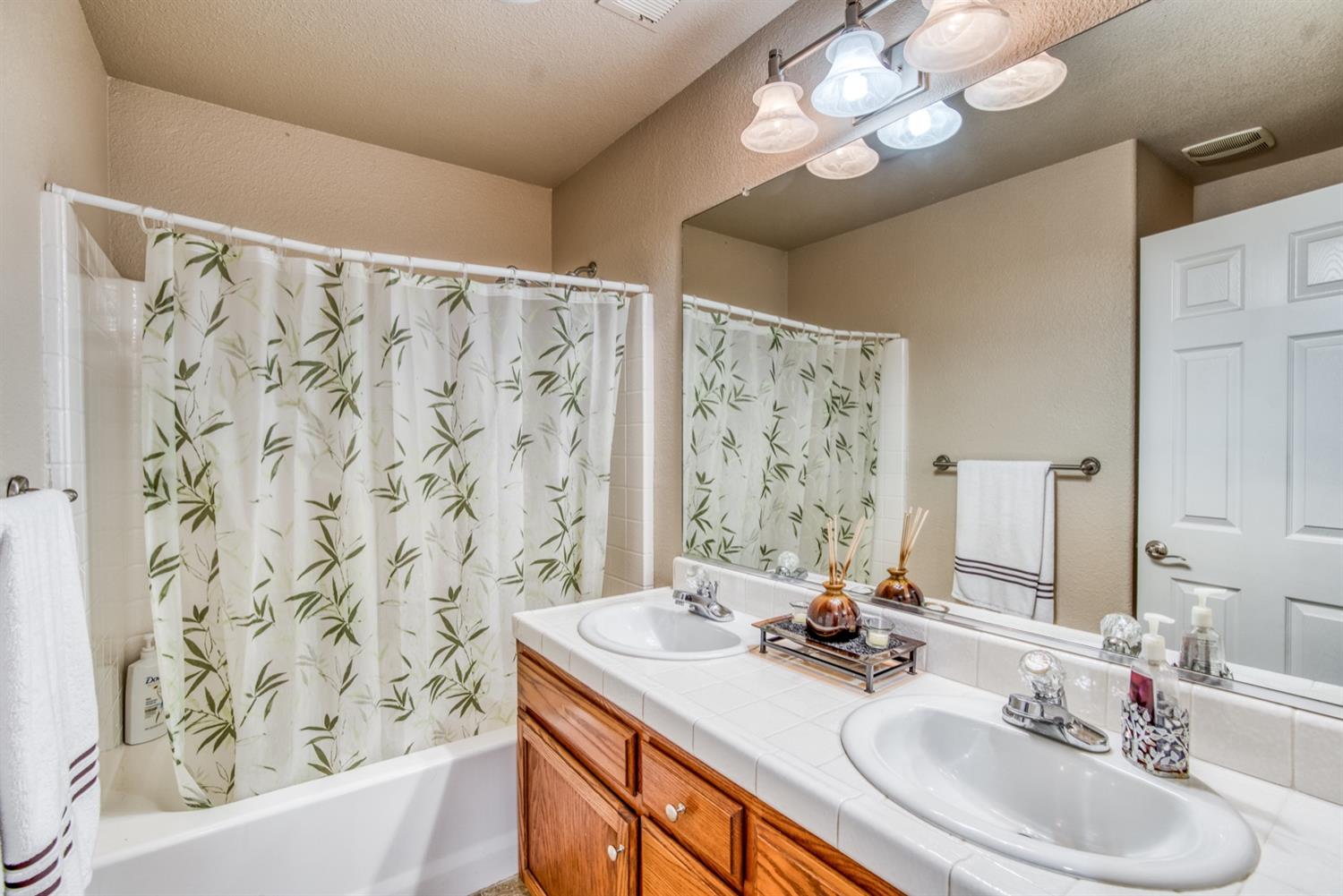 1967 Coventry Avenue Clovis, CA 93611 - Photo 34 of 45