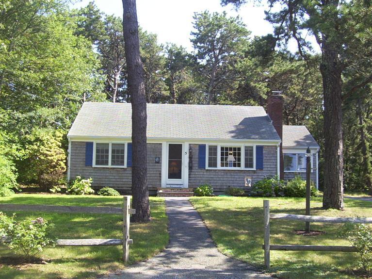 5 Sunset Road Harwich Port, MA 02646 - Photo 1 of 11 Primary Photo