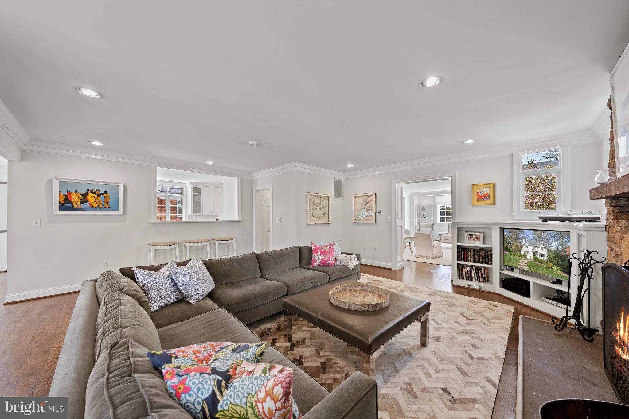 3203 Rolling Road Chevy Chase, MD 20815 - Photo 23 of 78