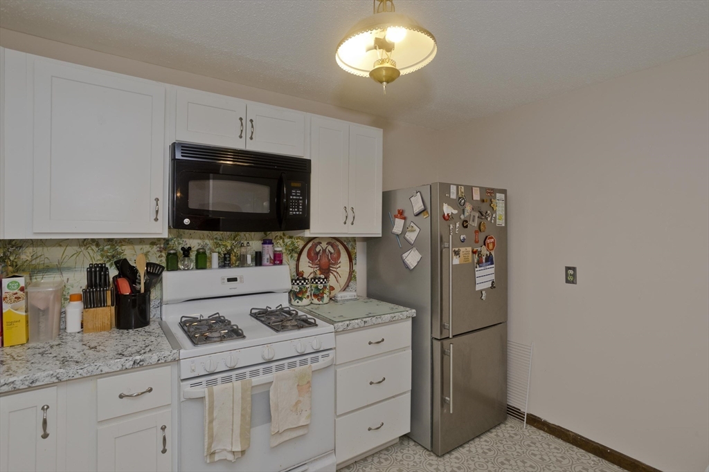 460 Soule Road Wilbraham, MA 01095 - Photo 10 of 22