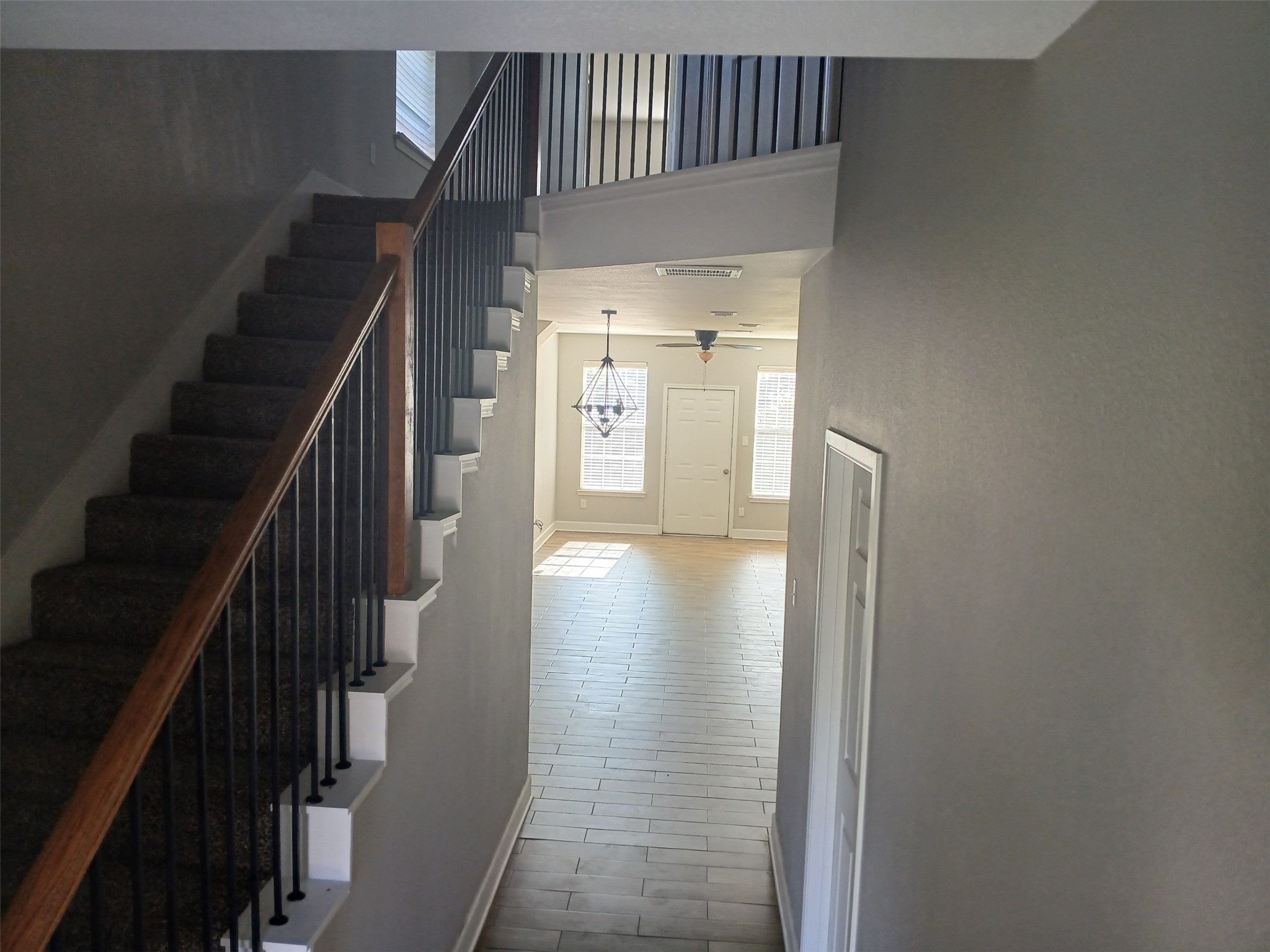 4122 Mallow Street, Unit A Houston, TX 77051 - Photo 4 of 7