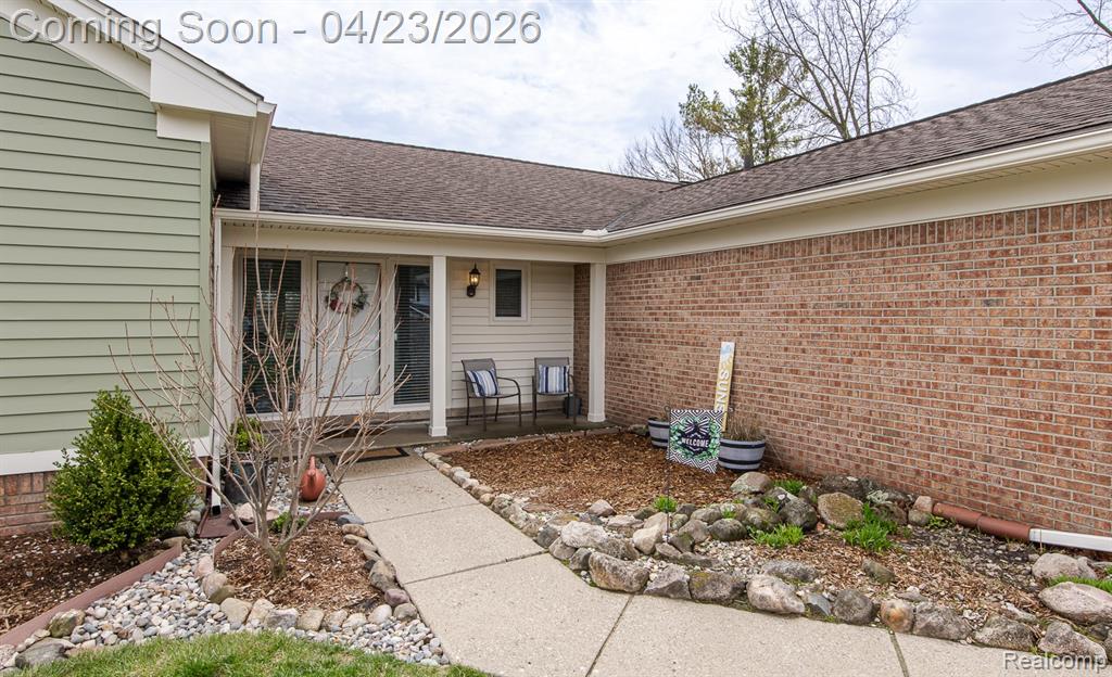 839 Spartan Drive Rochester, MI 48309 - Photo 3 of 52