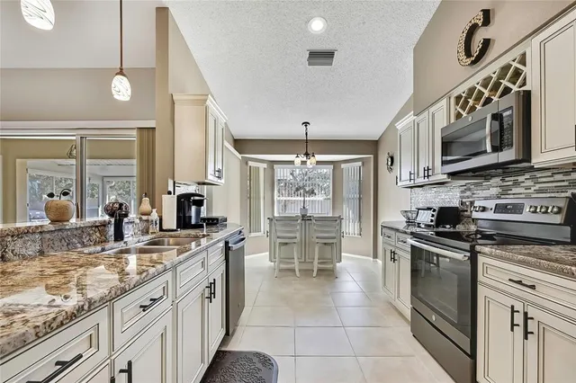 $299,000 | 1424 Pinewood Hills Court, Spring Hill, FL 34606