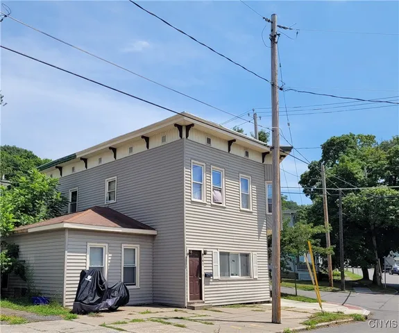 $149,000 | 100 Loomis Street, Little Falls, NY 13365