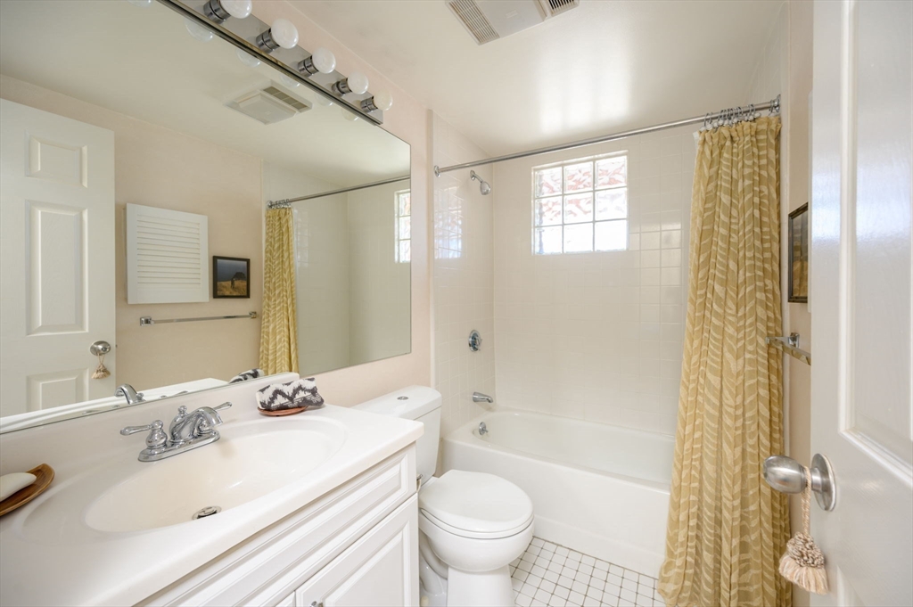 20 Rockland House Road, Unit 504 Hull, MA 02045 - Photo 24 of 36 Gallery Image 24