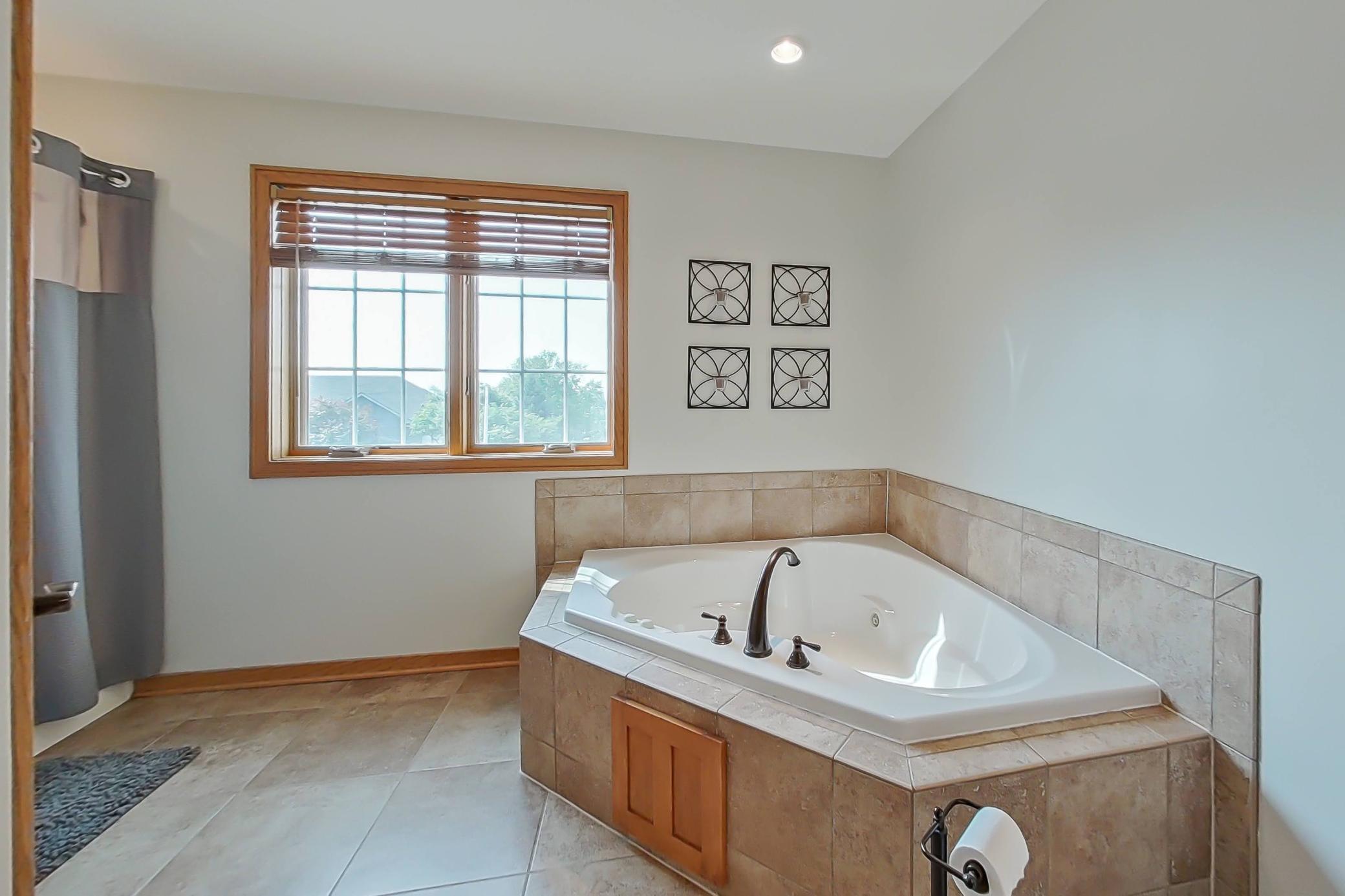 2347 Teakwood Lane Southwest Rochester, MN 55902 - Photo 29 of 48 Gallery Image 29
