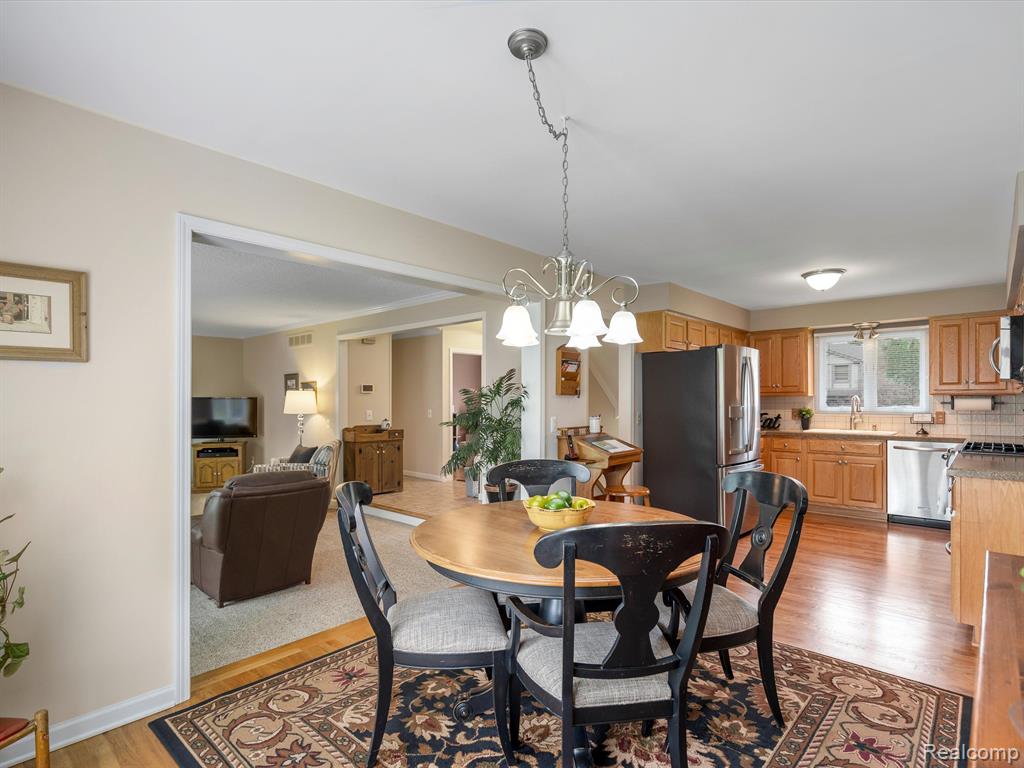 846 Stag Ridge Road Rochester Hills, MI 48309 - Photo 18 of 42