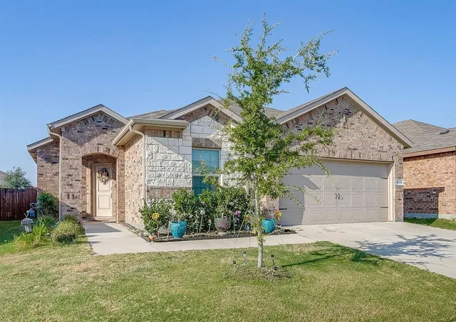 $365,000 | 8609 Mirror Lk Drive, Fort Worth, TX 76179
