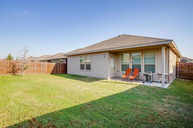 $365,000 | 8609 Mirror Lk Drive, Fort Worth, TX 76179