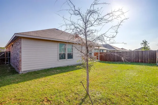 $365,000 | 8609 Mirror Lk Drive, Fort Worth, TX 76179