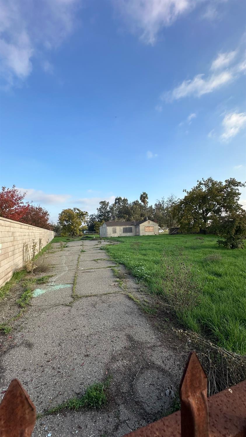 14224 South Harlan Road Lathrop, CA 95330 - Photo 4 of 5