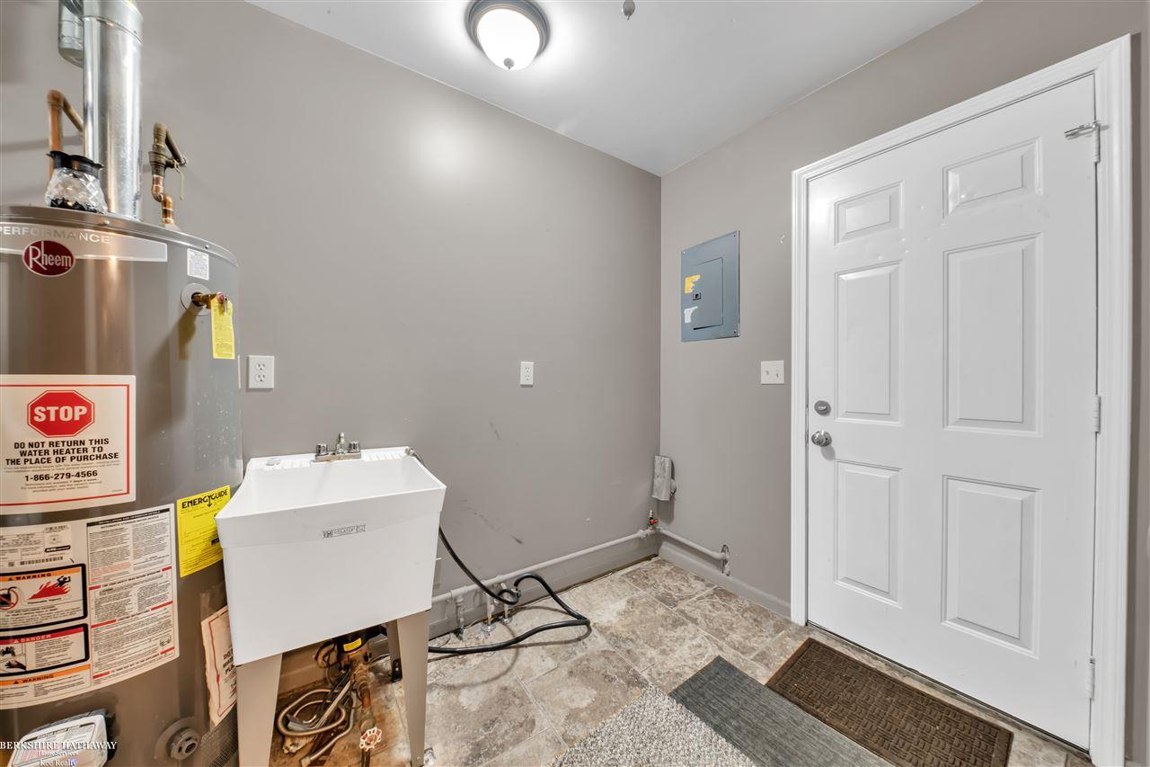 322 East Thirteen Mile Road Royal Oak, MI 48073 - Photo 13 of 16