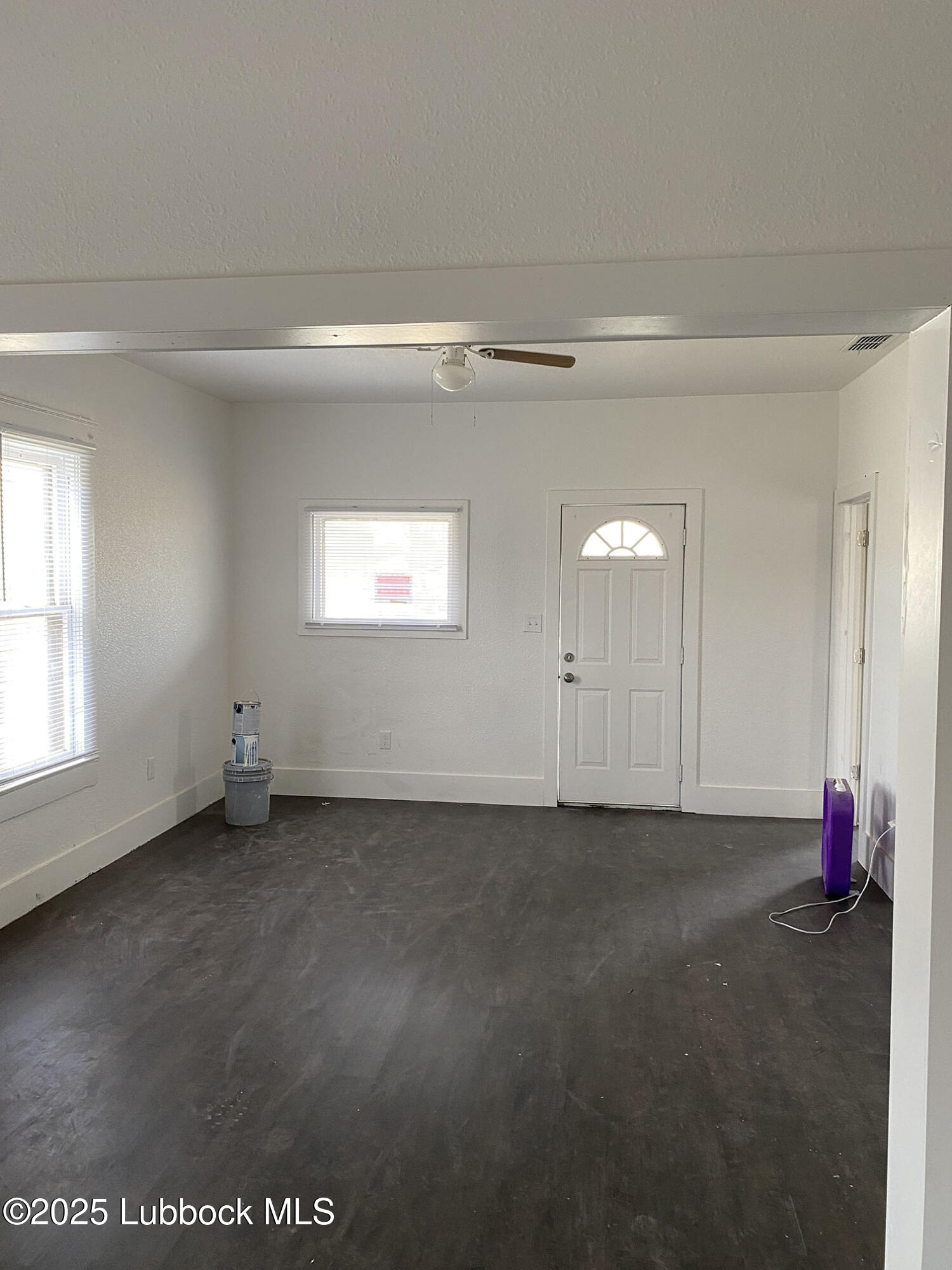225 South 11th Street Slaton, TX 79364 - Photo 3 of 20 2Living Room from Dining Room