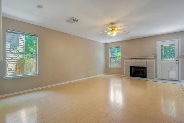 $1,800 | 7 Newberry Trail Court, The Woodlands, TX 77382