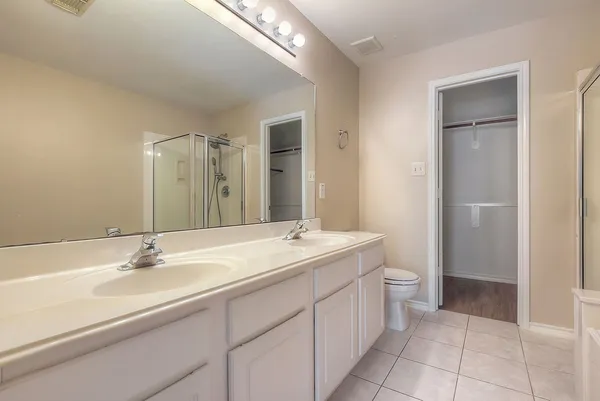 $1,800 | 7 Newberry Trail Court, The Woodlands, TX 77382