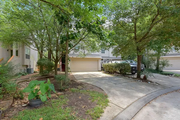 $1,800 | 7 Newberry Trail Court, The Woodlands, TX 77382