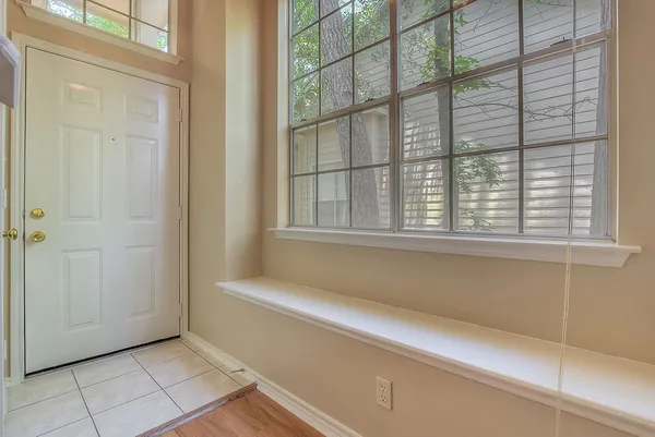 $1,800 | 7 Newberry Trail Court, The Woodlands, TX 77382