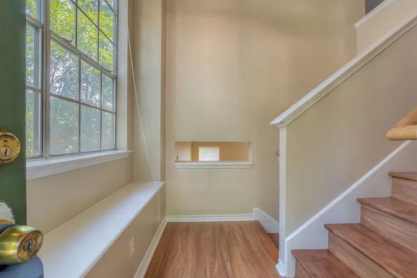 $1,800 | 7 Newberry Trail Court, The Woodlands, TX 77382